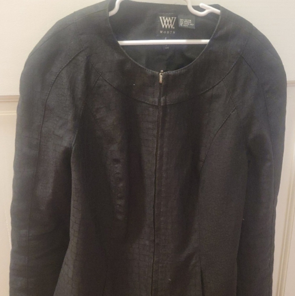 women's all black light weight jacket. gently worn. size 4.